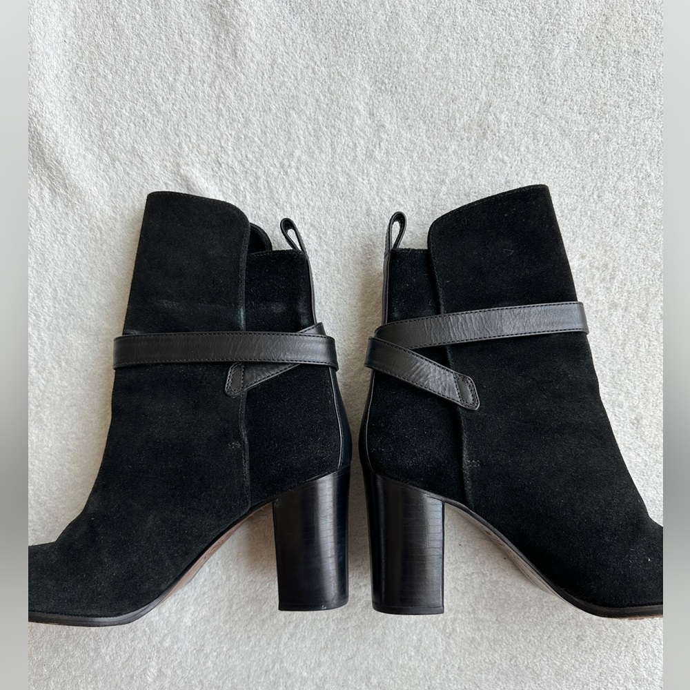 Tory Burch Robynne Black Suede Heel Boots‎ with Gold Buckle Size 8 M - Picture 5 of 12